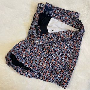 NWOT Gap floral print cotton shorts Size 10